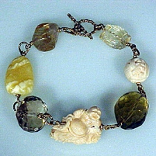 Bracelet: Shades of gold