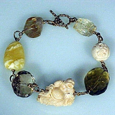 Bracelet: Shades of gold